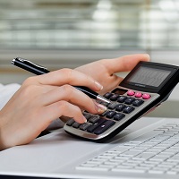 Разъяснено, когда в книге покупок можно отразить счет-фактуру, полученный за услуги после окончания квартала