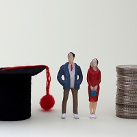 С этого года можно получить налоговый вычет на обучение супруга