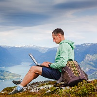 Если налогоплательщик затрудняется определить место постановки на учет в налоговом органе, то решение принимается налоговиками