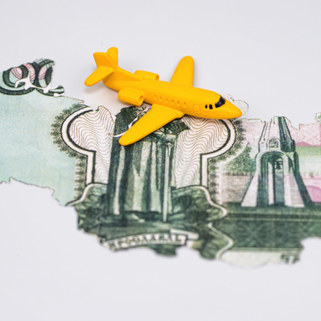 Российским авиакомпаниям предоставят субсидии на возврат пассажирам денег за отмененные из-за санкций рейсы