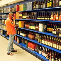 Предлагается выдавать лицензии на каждый объект по продаже алкоголя в розницу и в местах общепита