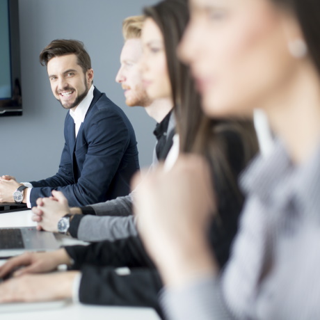 Право работника на получение "диспансерных" дней освобождения от работы не привязано к конкретному возрасту