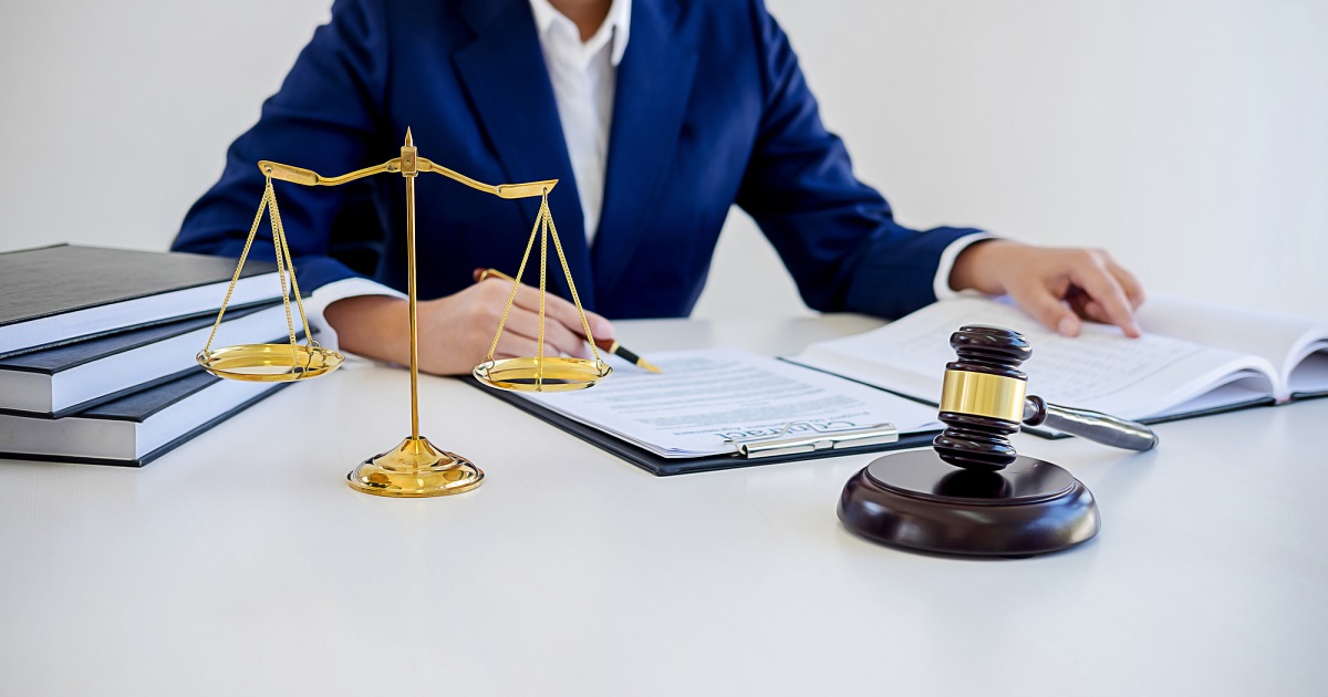 Некоторые условия трудового договора продолжают