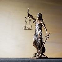 Концепция регулирования рынка юрпомощи: ограниченная адвокатская монополия, основанная на доверии