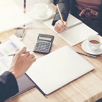 Подходит срок подачи налоговых деклараций по НДФЛ за 2017 год