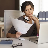 Госдума приняла закон о запрете коммерческой рекламы на платежках ЖКХ