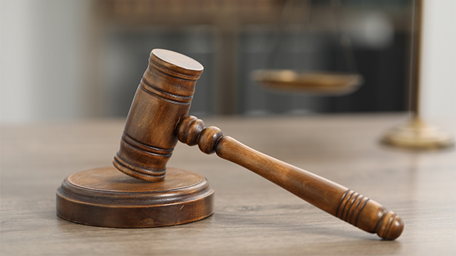 Страховая медорганизация оспорила акт проверки об опечатках в регистре