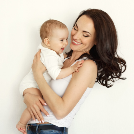 Отказаться от пособия по уходу за ребенком в пользу другого лица нельзя