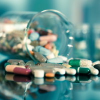 10 офлайн аптек для получения разрешения на онлайн-торговлю лекарствами: много или мало?