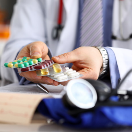 Смягчены условия для хранения месячного запаса наркопрепаратов в сельских медорганизациях