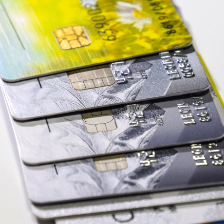 Переводы денег на карту будут учитывать при назначении единого пособия