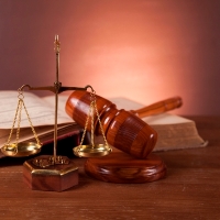 Пленум ВС РФ разъяснил порядок изменения судами категории преступления на менее тяжкую