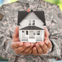 КС РФ постановил, что военнослужащие вправе выбирать обеспечение жильем вместо участия их супругов в накопительно-ипотечной системе
