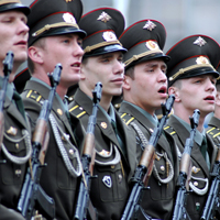 Президент РФ утвердил закон о совмещении учебы в вузе и службы в армии