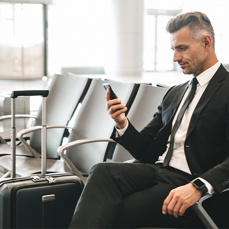 Кабмин утвердил особенности направления работников в служебные командировки