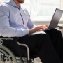 Гарантии работнику как инвалиду положены только с момента уведомления работодателя об инвалидности