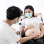 Вакцинация против COVID-19: нужна беременным из группы риска тяжелого течения заболевания и не нужна кормящим женщинам