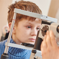 Осмотр офтальмолога вновь включен в число осмотров детей в возрасте 1 года