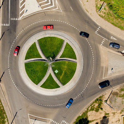 МВД России предложило уточнить правила проезда перекрестков с круговым движением
