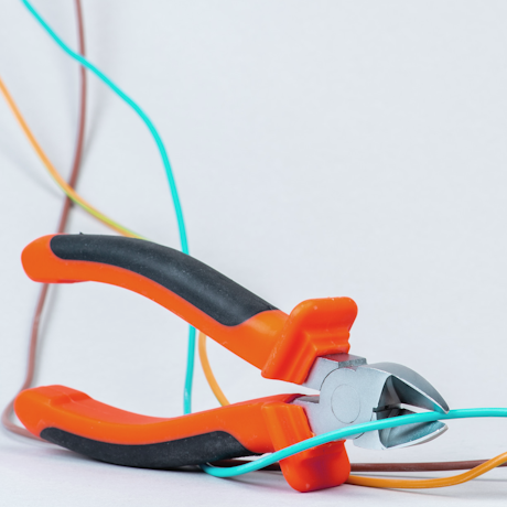 Дело отключившего свет в квартире должника техника РСО пересмотрят