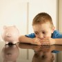 ПФР начал прием заявлений на ежемесячные выплаты из макапитала для малообеспеченных семей с детьми