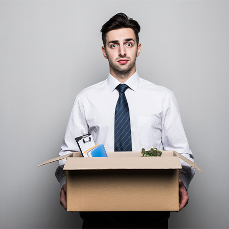 Работодатель не обязан обучать сокращаемых работников для перевода на вакансии