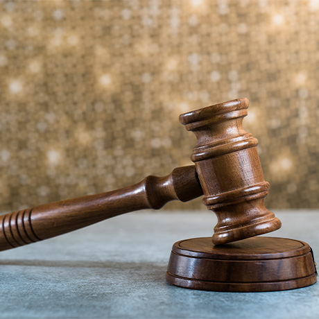 Расходы на обжалование отказа в возбуждении административного дела возмещаются