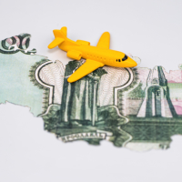 Российским авиакомпаниям предоставят субсидии на возврат денег пассажирам за рейсы, которые были отменены из-за санкций