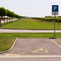 ОП РФ предлагает предоставить инвалидам всех категорий равные права на льготную парковку