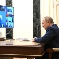 Президент РФ подписал указы о признании независимости ДНР и ЛНР