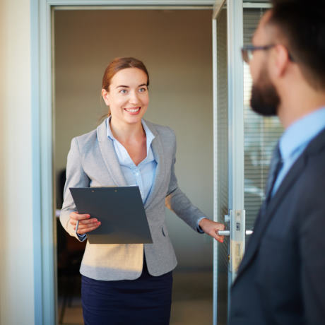 Минтруд России разъяснил, в каком случае и в каком объеме следует проводить внеочередную проверку знаний требований охраны труда