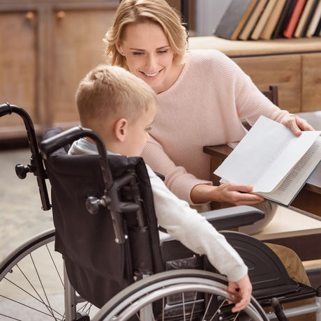 В ТК РФ планируется закрепить возможность родителей  детей-инвалидов использовать дополнительные выходные 24 дня подряд в течение года