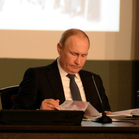 Президент РФ подписал указ о дополнительных временных мерах, связанных с обращением ценных бумаг