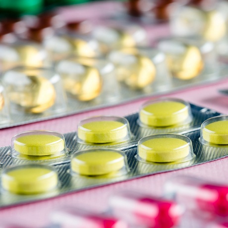 Правила госрегистрации лекарств планируется ужесточит