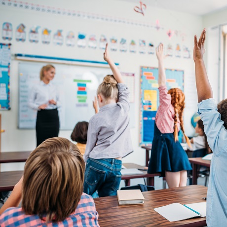 Для российских учителей сократили отчетность