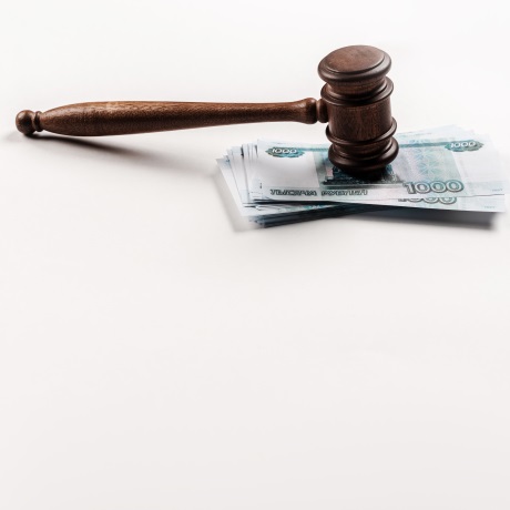 Можно ли взыскать моральный вред с наследников преступника после его смерти