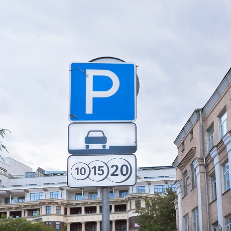 Предлагается увеличить время на бесплатную парковку до 12 минут не только в Москве, но и по всей России