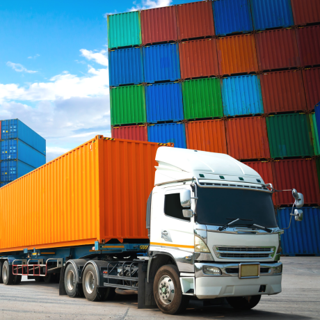 Перевозку по России алкоголя и табака из недружественных стран ограничат