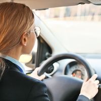Срок действия водительских прав, истекающих до конца 2023 года, автоматически продлевается на три года