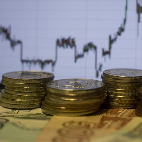 Оклады федеральных госслужащих в следующем году проиндексируют на 4%