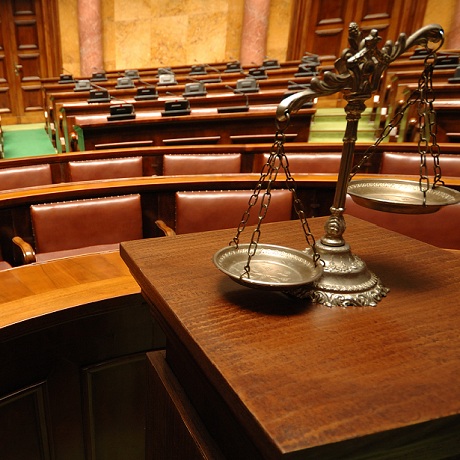 Прекращение дел частного обвинения в связи с декриминализацией против воли обвиняемого могут запретить