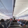 Пассажирам с детьми и инвалидам могут предоставить право бесплатно выбирать места в самолетах