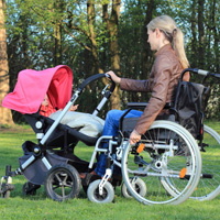 Инвалиды I и II групп, а также семьи с детьми-инвалидами получат льготу по взносам на капремонт