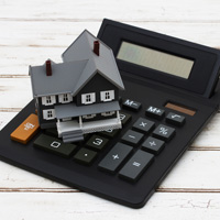 Агентство по ипотечному жилищному кредитованию временно снизило ставки по всем ипотечным программам