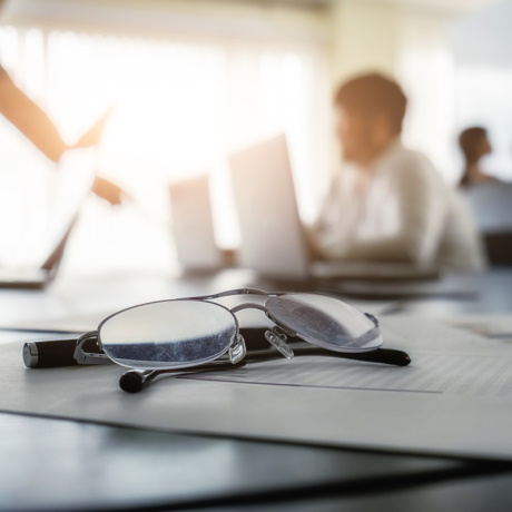 Минтруд России намерен упростить работу с бумажными трудовыми книжками