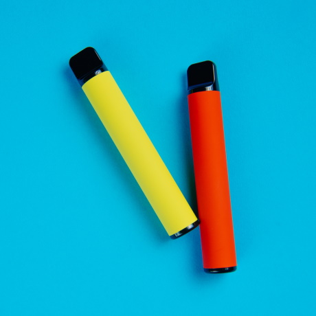 В Госдуму планируют внести законопроект о запрете вейпов в России