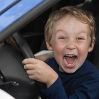 За оставление ребенка в автомобиле могут установить административную ответственность