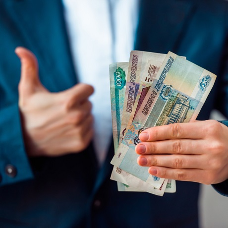 С 1 мая МРОТ в России сравнялся с величиной прожиточного минимума