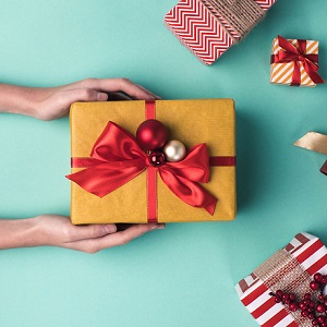 Конструкторское бюро "Кухня подарков" запустило в производство серию корпоративных подарков на Новый год