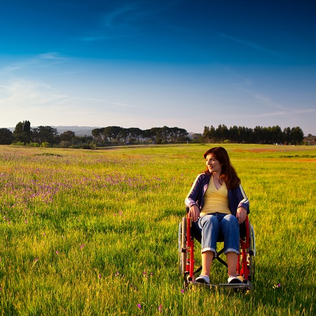 Кресла-коляски для инвалидов и ортезы нижних конечностей и туловища заменят без экспертизы
